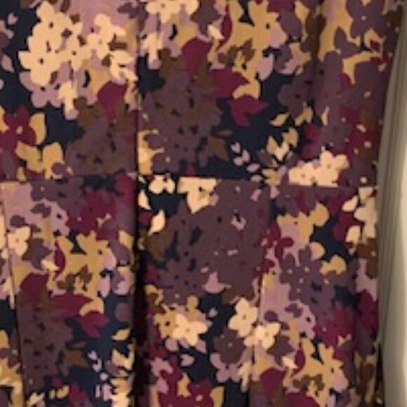 LANDSEND Floral Cocktail-shift dress, size 8, multi-color mauve, purple, white - Picture 2 of 3